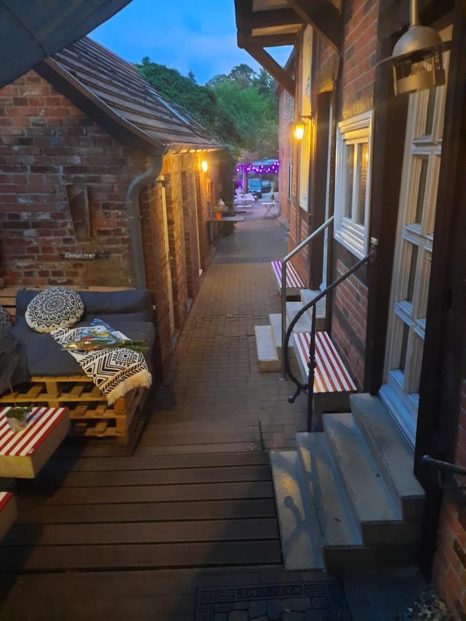 Altstadtcafe Und Pension Гафельберґ Екстер'єр фото